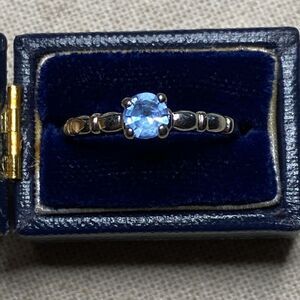 💛 14k White Gold Plated Blue CZ Minimalist Ring
